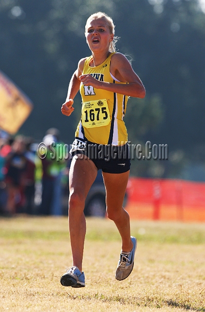 2011CIFXC-D1G-121.JPG - 2011 California CIF Cross Country Championships, Woodward Park, Fresno, California, November 27.