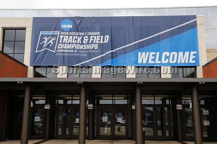 2016NCAAIndoorsFri-0001.JPG - General view of Birmingham CrossPlex arena during the NCAA Indoor Track & Field Championships Friday, March 11, 2016, in Birmingham, Ala. (Spencer Allen/IOS via AP Images)